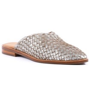 New Jeffrey Campbell Doshi Flat Mules Gold Slides size US 10 EUR 41